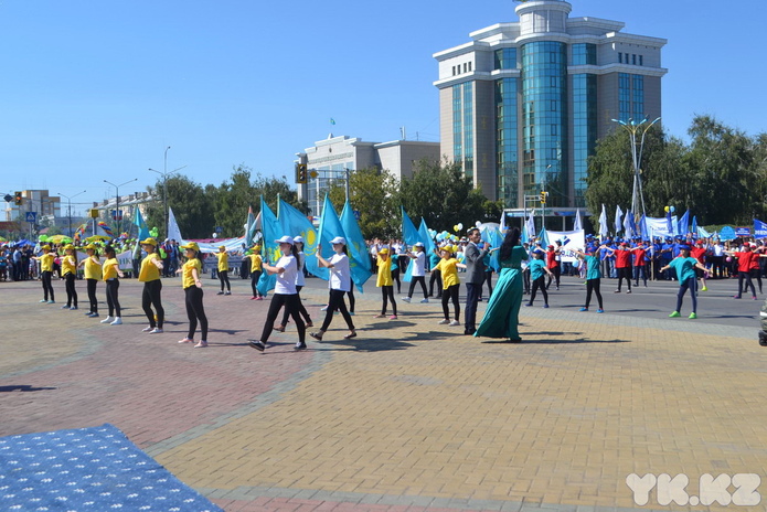 Все празднуют (+фото)