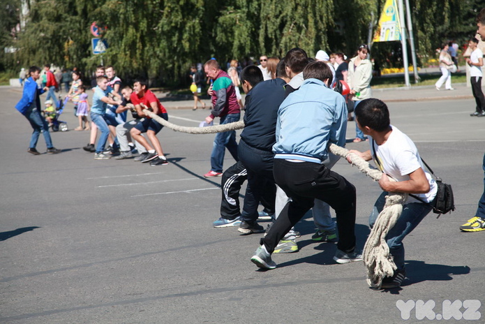 Все празднуют (+фото)