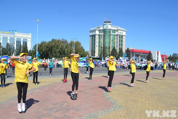 Все празднуют (+фото)