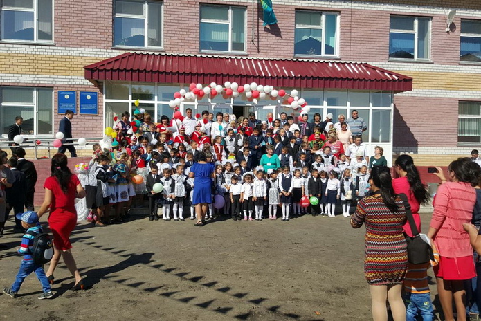 В новые школы