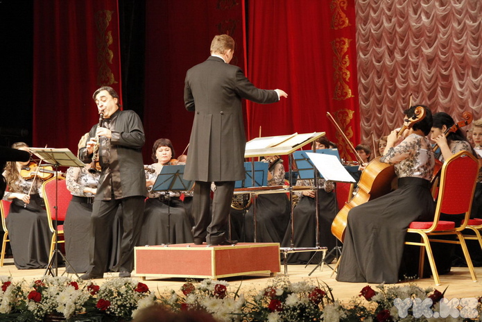 Фонтаны запели
