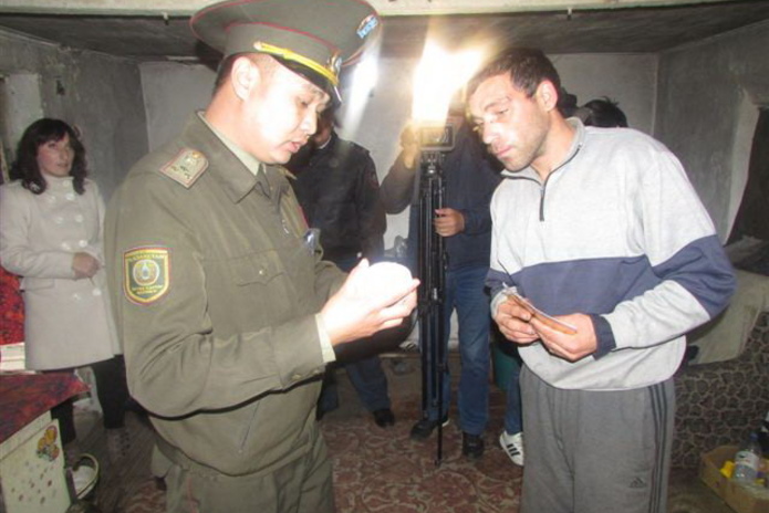 Будет следить прибор