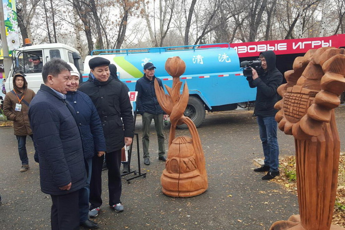 Вышли на субботник