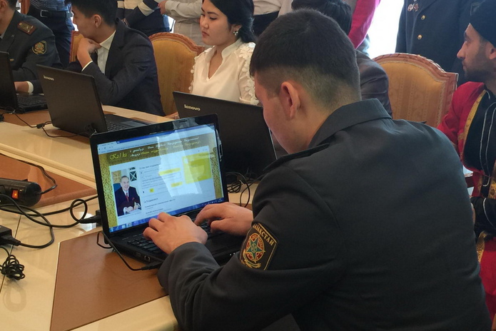 Поздравления - президенту