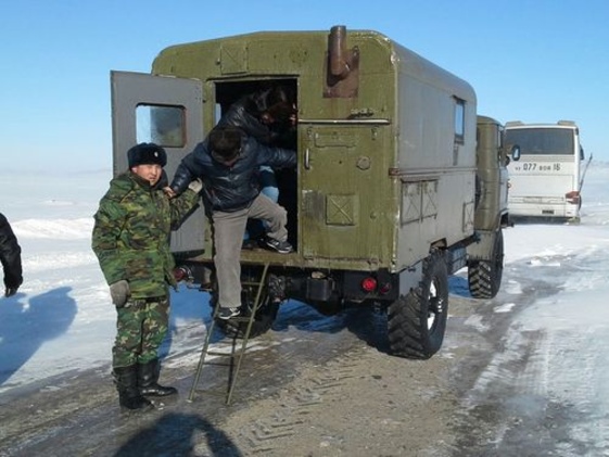 Достали из сугроба