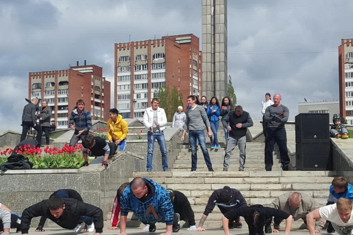 Отжимались до победного (+фото)