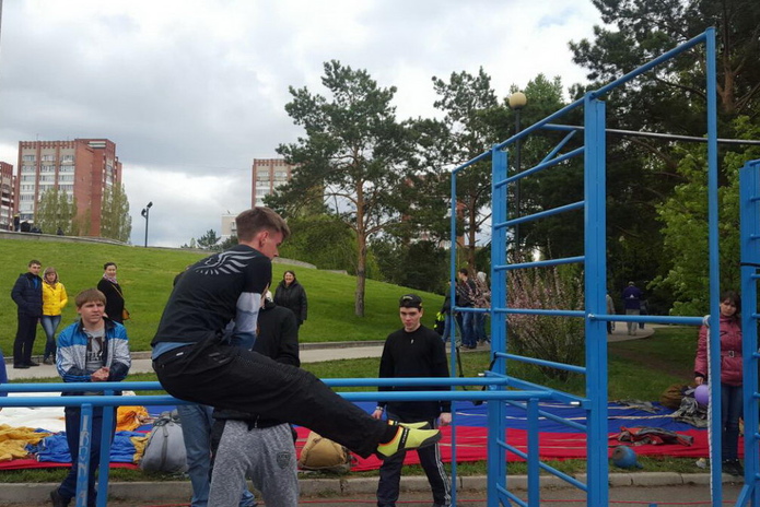 Отжимались до победного (+фото)