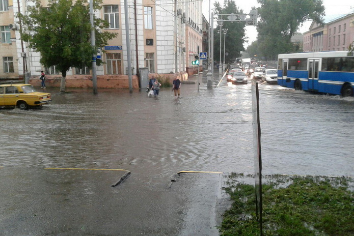 Заливает
