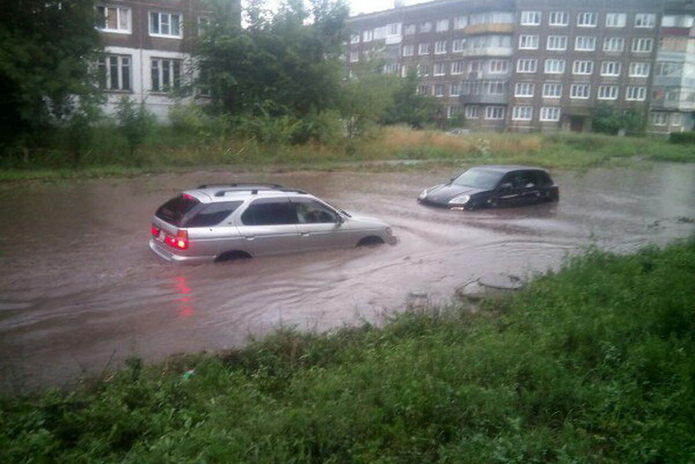 Заливает