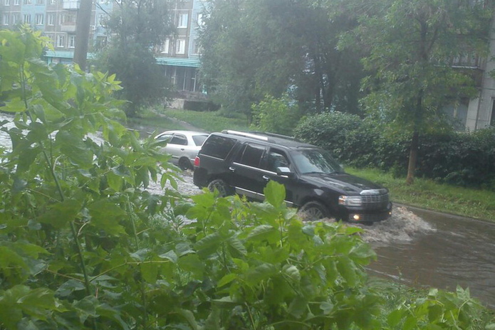 Заливает