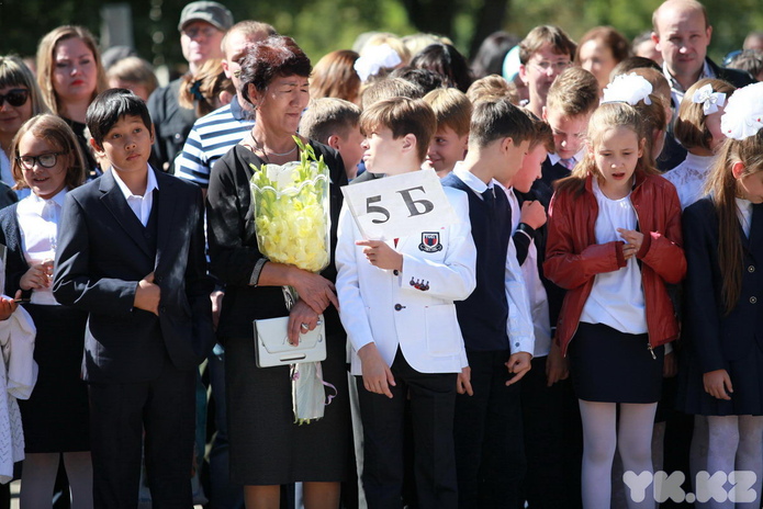 С новым, учебным (+фото)