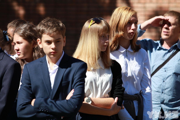 С новым, учебным (+фото)