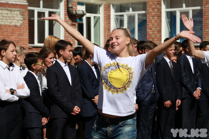 С новым, учебным (+фото)