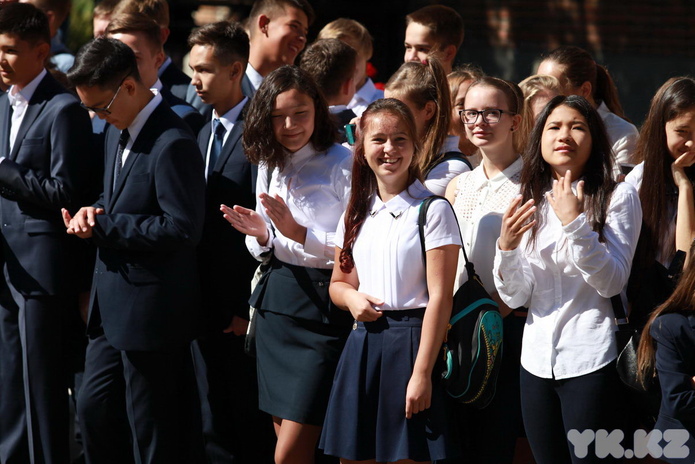 С новым, учебным (+фото)