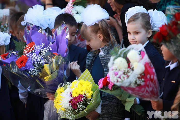 С новым, учебным (+фото)