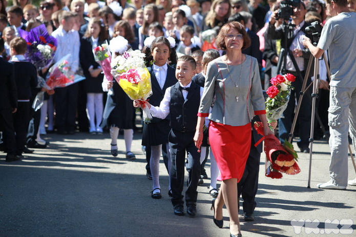 С новым, учебным (+фото)