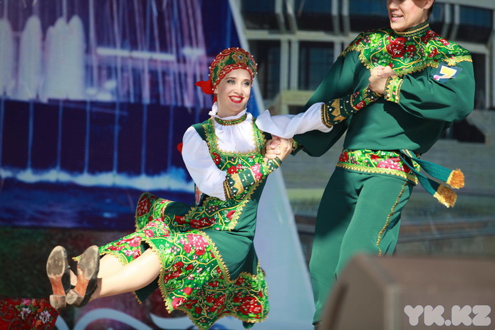 Танцуют все (+фото)