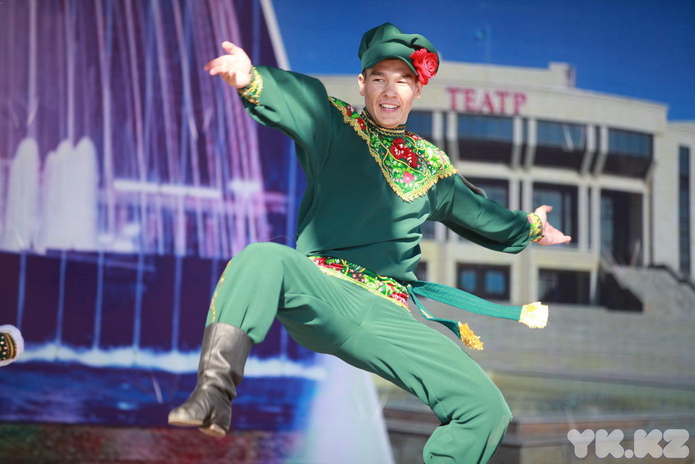 Танцуют все (+фото)