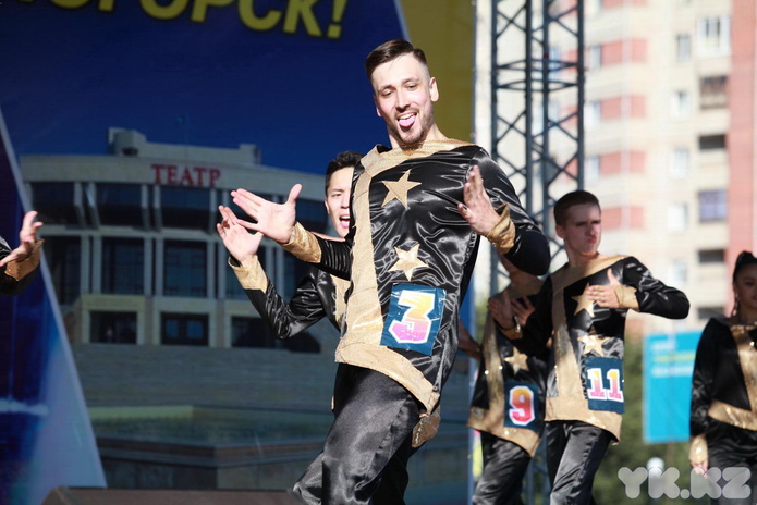 Танцуют все (+фото)