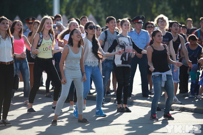 Танцуют все (+фото)