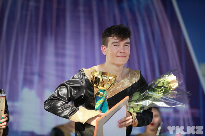 Танцуют все (+фото)