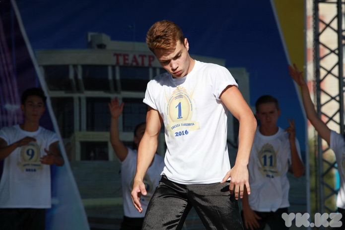 Танцуют все (+фото)