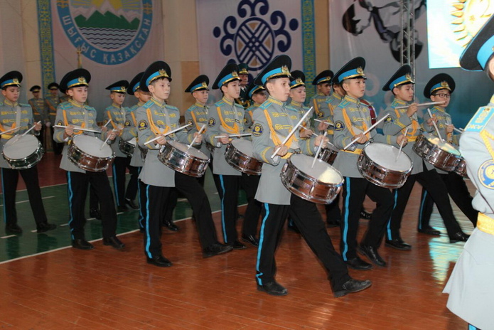 Молодые воины