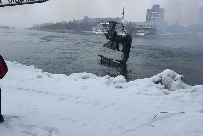 Куда роняют мост