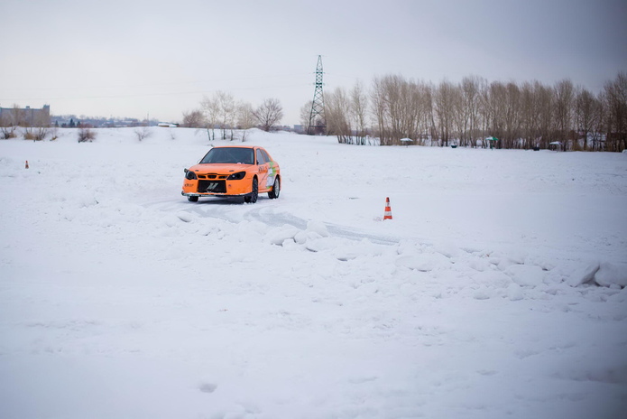 В занос – по льду (+фото)