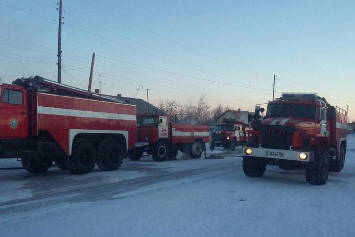 Огонь уничтожил дом