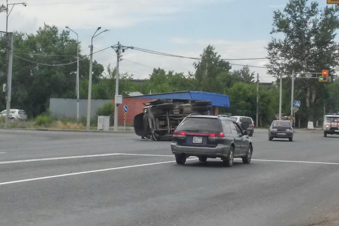 Сам себя перевернул