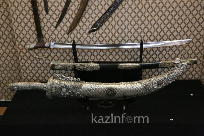 Где работает президент