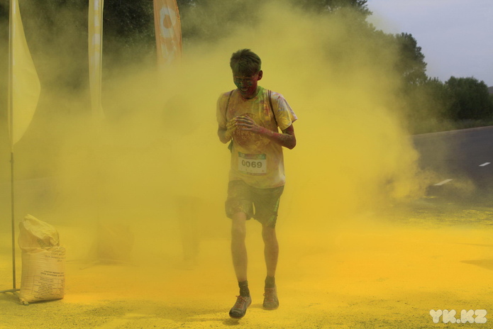 Яркий забег (+фото)