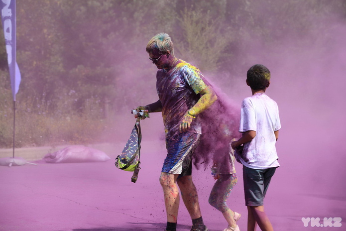 Яркий забег (+фото)