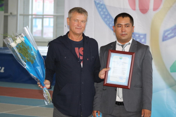 Праздник под дождём