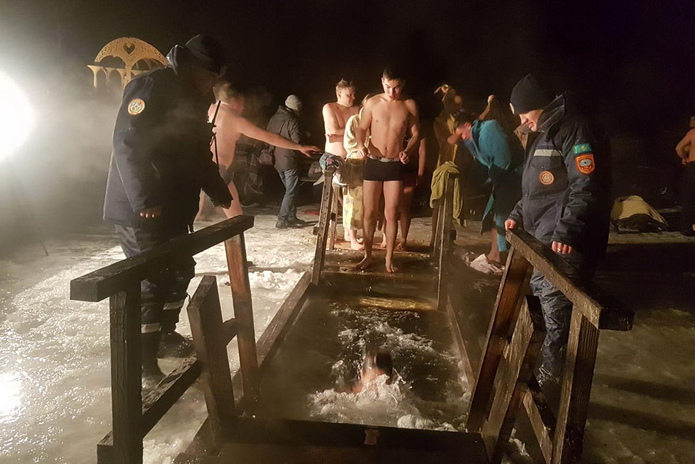 Воды освятились