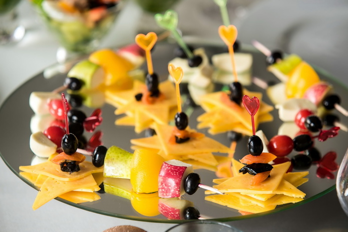 Весну встречаем на 