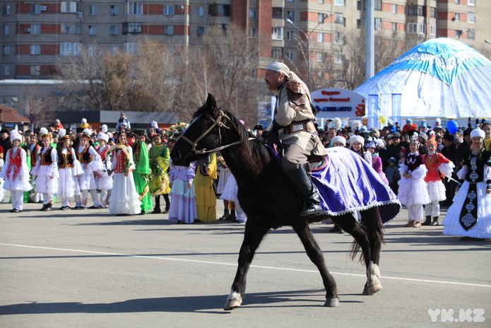 Тёплый праздник (+фото и видео)