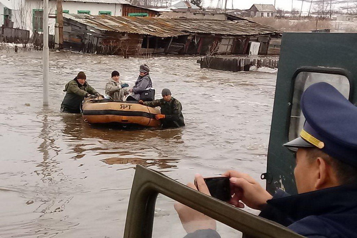 Берега в воде