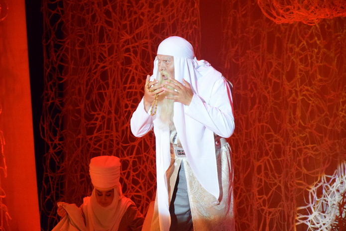 С праздником из Астаны