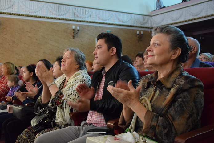 Близки по духу