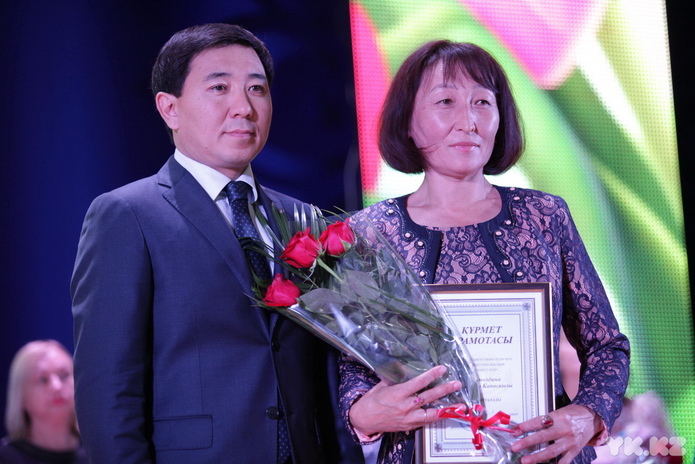 Учителя празднуют