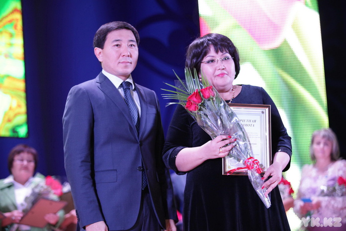 Учителя празднуют