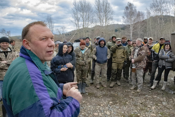 Замесили