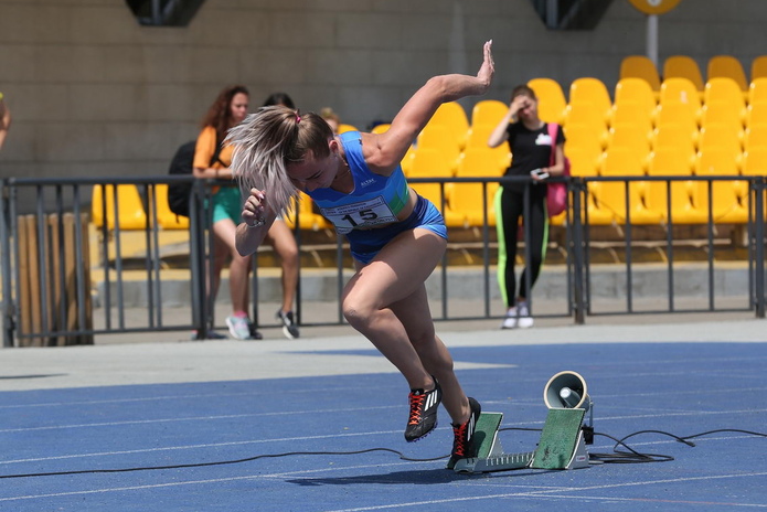 День простоять, да ночь продержаться