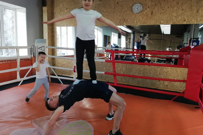 Спортивный лагерь и  скидки от сети фитнес-клубов 
