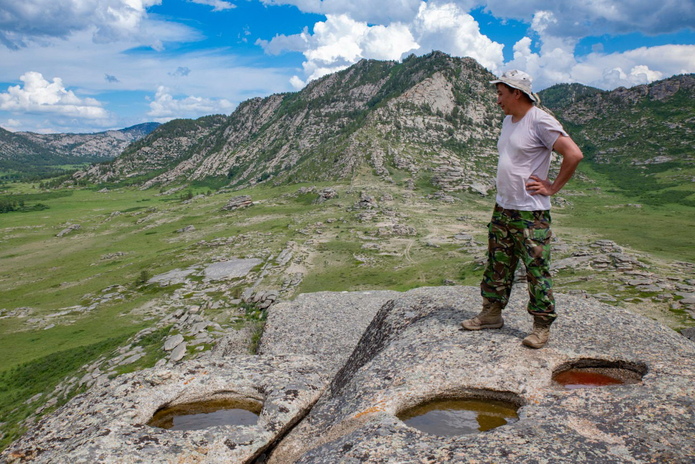 Монастырь с драконами