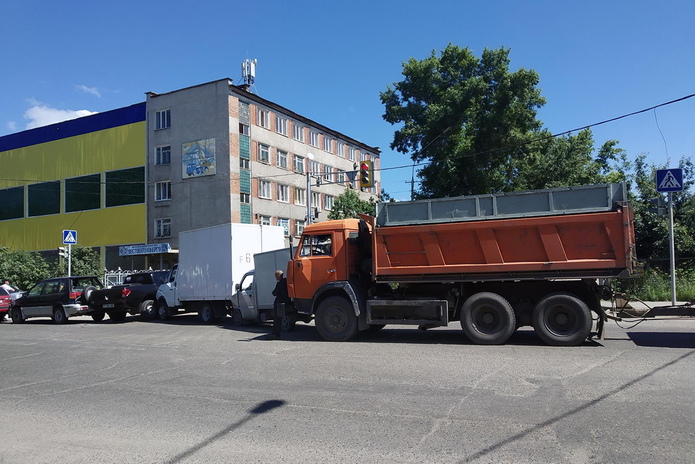Сразу шесть