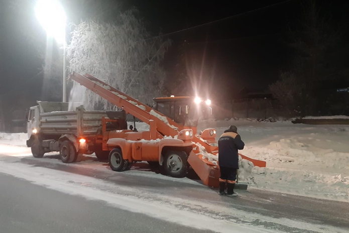 Не кровати двигали а блядей меняли