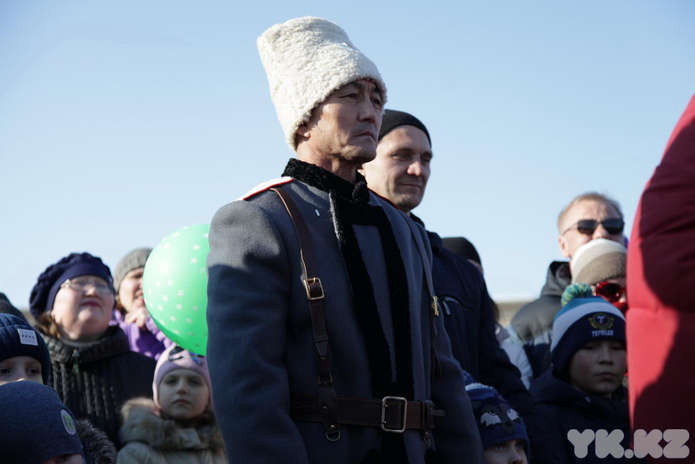 Не сдавалась